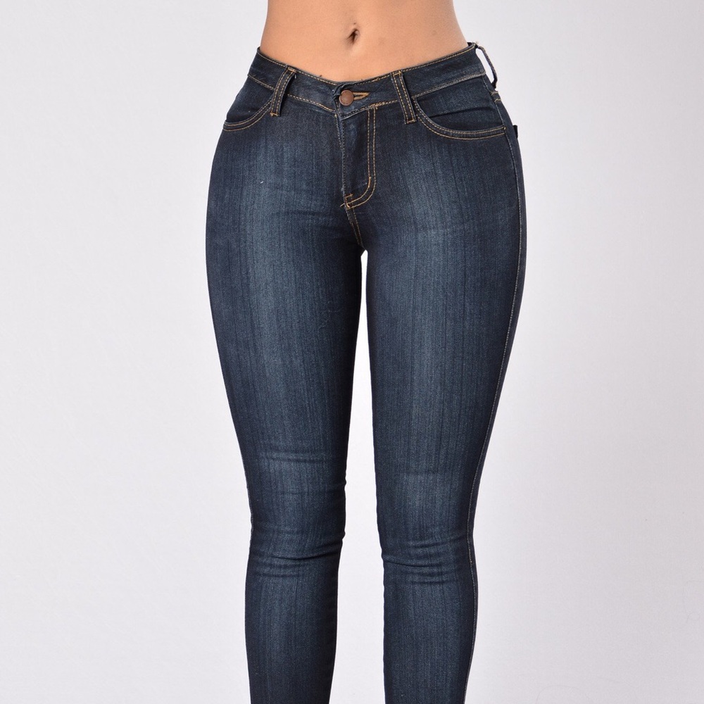 Fashion nova mid rise jeans